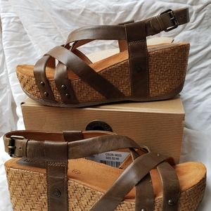 NWT Bussola platforms 40